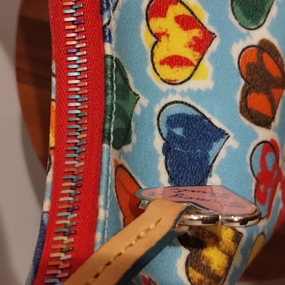Dooney & Bourke Heart Hobo Vintage Coated Canvas Multi Color Bag And Zipper GUC - Picture 13 of 16